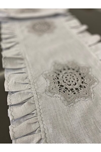 Parla Life Gri Simli Gardenya Kumaş El Örgü Motifli Fırfırlı Runner