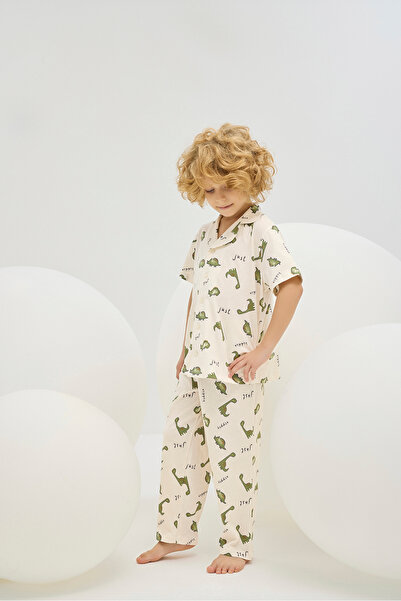 Sevim Erkek Çocuk, Krem, Dinazor Desenli, % 100 Cotton, Önden Düğmeli Gömlek Yaka Pijama Takım