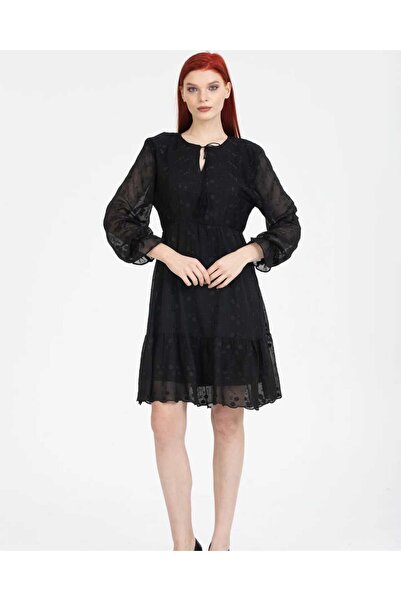 NAVY Φόρεμα σιφόν με λαιμόκοψη halter και λεπτομέρεια κεντήματος