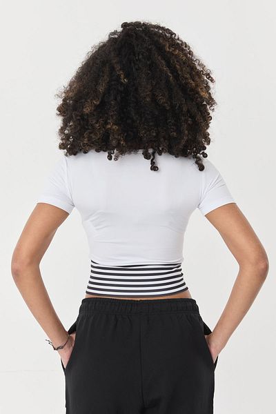 bilcee Γυναικείο λευκό κοντομάνικο μοτίβο Sports Crop Body 0077