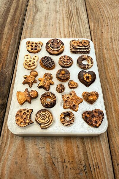 rufus concept Confectionery Twenty One Silicone Candle Mold