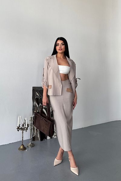 leyla sanat sanata yeni bir bakış açısı Leyla Art a New Perspective on Art Crop Jacket - Skirt Suit - Stone