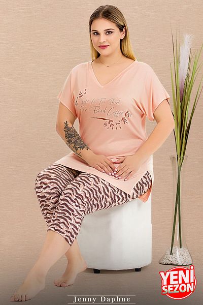 Jenny Daphne Lady Plus Size Zebra Print V-Neck Short-Sleeve Capri Pajamas Set 10722