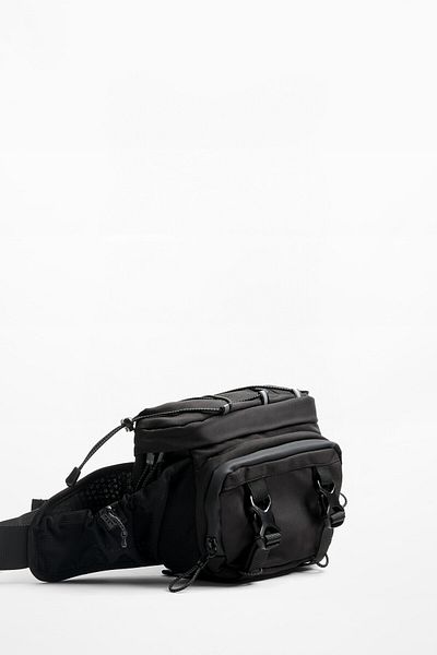 Oysho Water repellent ski belt bag