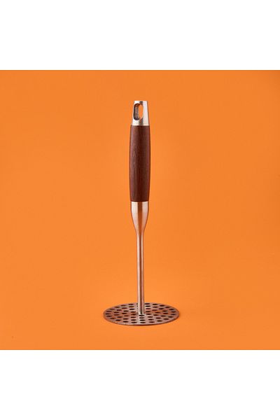 AROW Potato Masher with Wooden Handle - Gray / Brown