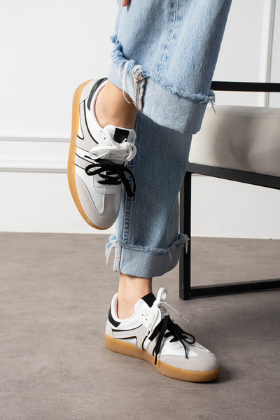 Ayax Білі жіночі кросівки з білими деталями