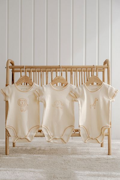 Lilabio 100% Raw Organic Cotton 3-Piece Short Sleeve Baby Body Animal