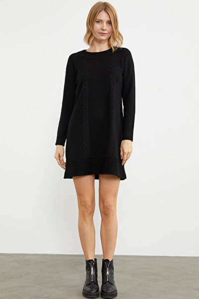 Sementa Πλεκτό φόρεμα με μοτίβο πλεξούδας πάνω από το γόνατο - Μαύρο