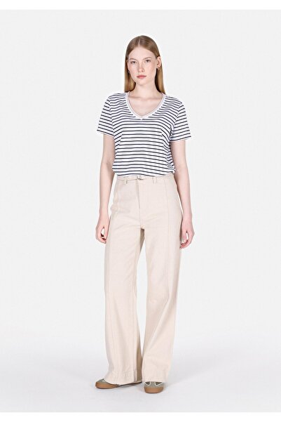 Colin's Γυναικείο κοντομάνικο μπλουζάκι με κανονική εφαρμογή V λαιμόκοψη