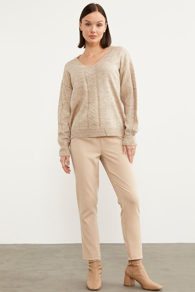 Sementa Saç Örgü Detaylı V Yaka Triko Kazak - Bej