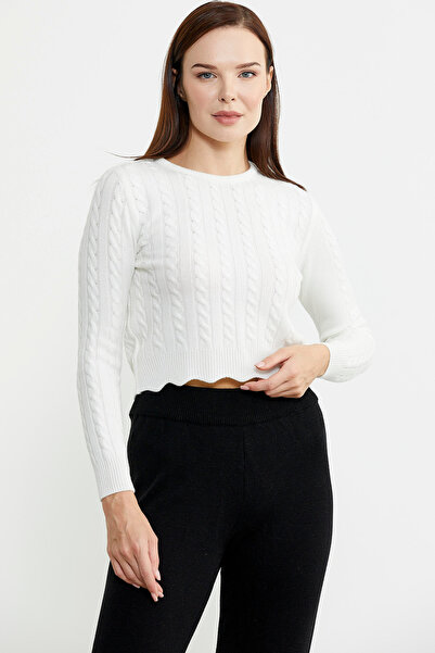 Sementa Crop Knitwear Sweater - Hair Braid Section, Bone Model