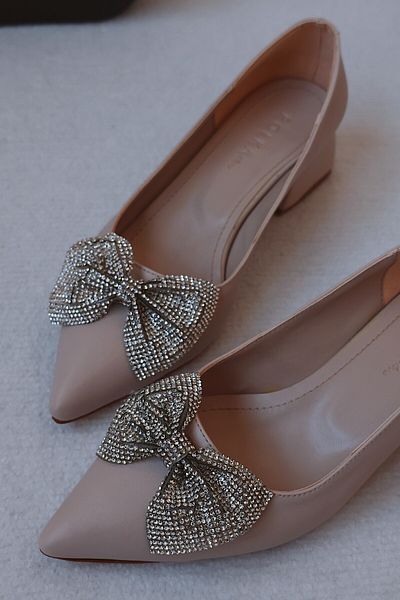 POLKA STORE Bow Sparkling Silver Stone Bow Detailed Matte Leather Pointed Toe Short Block Heeled Women's Shoes
