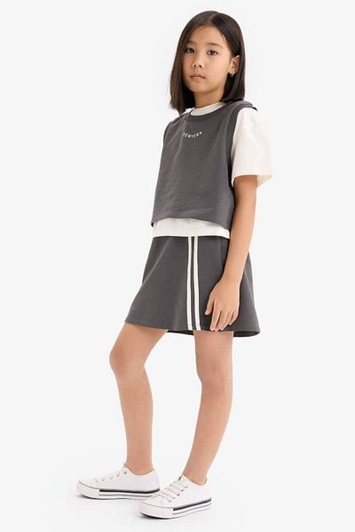 DeFacto Girls' 3-Piece Set Short-Sleeved T-Shirt Printed Sleeveless Top with Elastic Waist Skirt E1867A825Sm