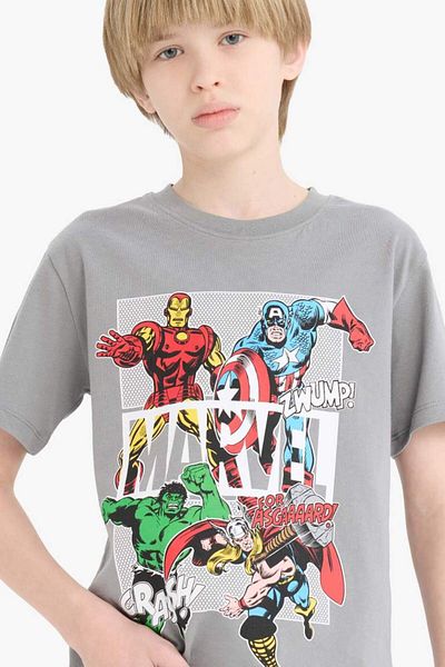 DeFacto Boy's Marvel Comics Crew Neck Short Sleeve T-Shirt E3090A825Sm