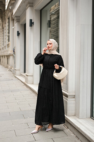 LOCCO Чорна сукня з еластичним поясом і вишивкою для жінок