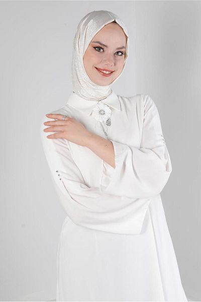 Alvina SPANISH ARM TUNIC WITH FLOWER ACCESSORY 43503