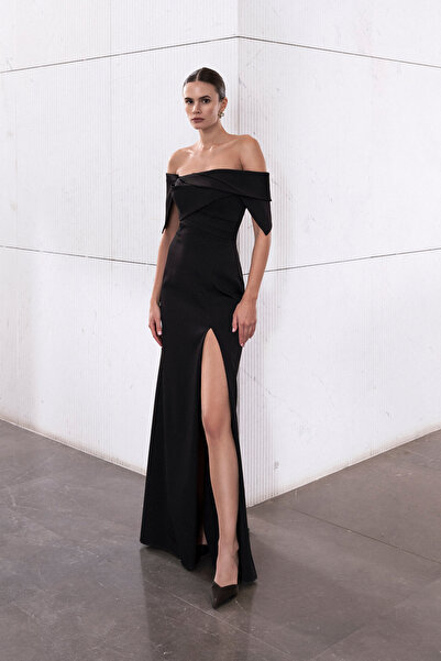 cercis KADIN ABİYE DRAPELİ OMUZLARI AÇIK YIRTMAÇ DETAYLI UZUN ŞIK ELBİSE