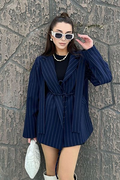 buqre's moda Oversize Blazer Jacket with Tie