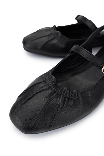 Tamer Tanca Woman's Genuine Leather Black Leather Casual Shoes