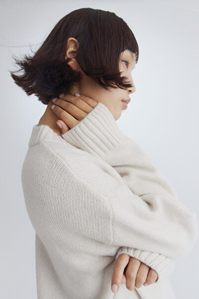 H&M MAMA Triko Elbise