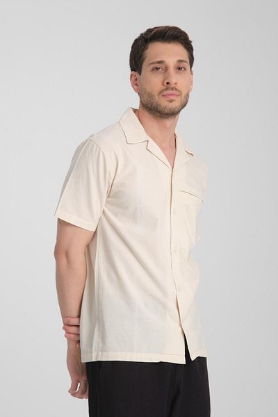 Store 100% Cotton, Modern Cut, Stylish, Comfortable, Pocket Detailed, Buttoned Short Sleeve Shirt