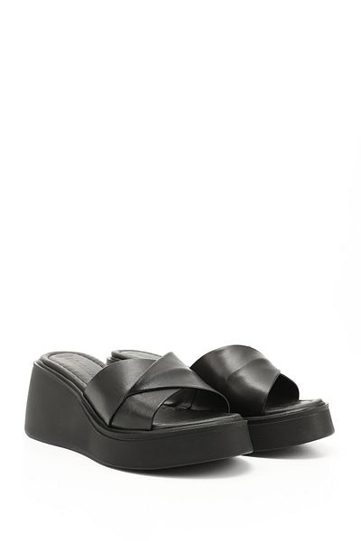 GÖNDERİ(R) Women/Girls Black Wedge Heeled Slippers