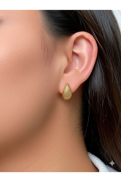 Miyoste Women's Gold Color Steel Mussel Earrings
