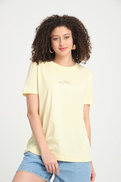 Store 100% Cotton, Relaxed Fit Short Sleeve T-Shirt - Stylish Amour Lettering