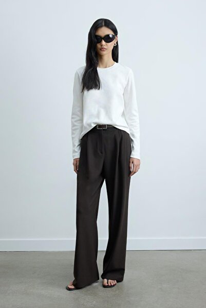 Suud Collection Ecru Rumi Basic Long Sleeve T-Shirt