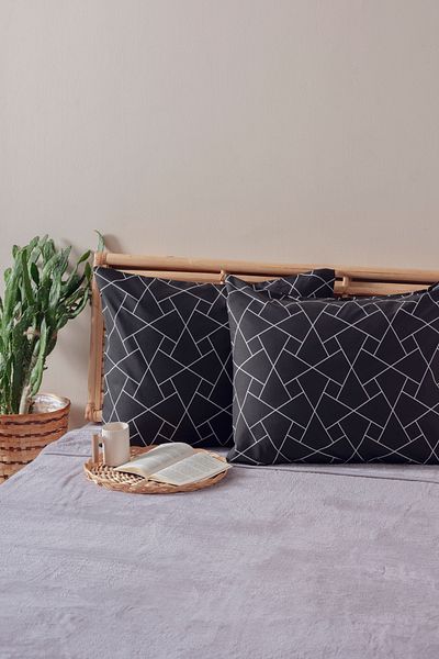 Mislina Home 2-Piece Black and White Plain Striped Pillowcase Cotton Polyester Easy to Iron 50x70