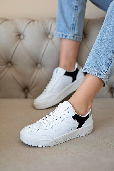 STRASWANS Wantt Women's Leather Sneakers White-black
