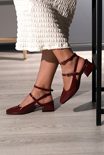 Akka Shoes Women's Mary Jane Patent Leather Ankle Strap Thick Heel Shoes