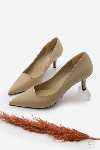 Marjin Beigefarbener Damen-Stiletto mit dünnem Absatz und spitzer Spitze Loresta