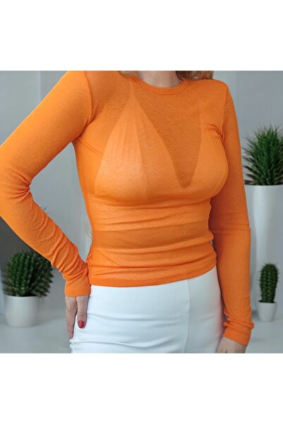Tuğçe Saray turuncu kadın bluz
