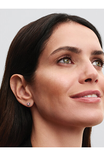 Pandora Yükseltilmiş Pembe Kalp Çivi Küpeler