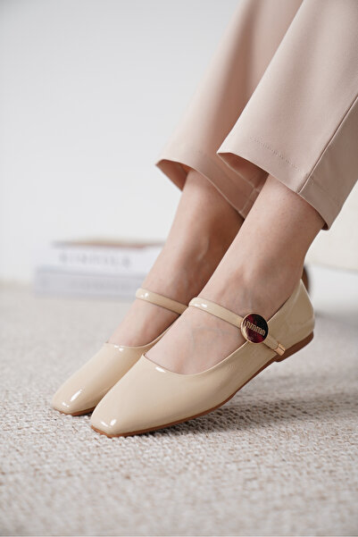 Cananın Pabuçları BABET DETALIAT CU CATARAMA INT 501