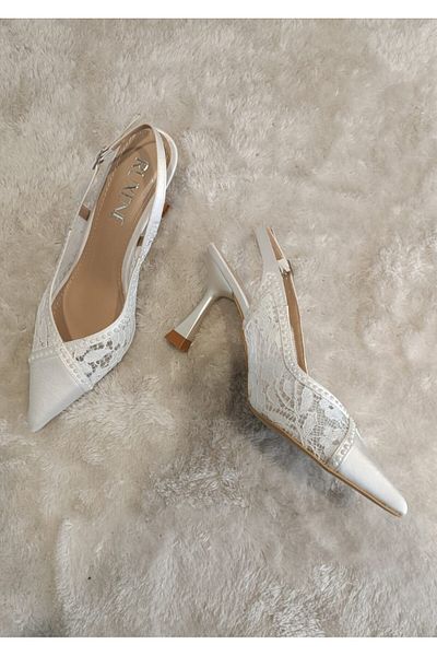 RUXENE Lace Lace and Pearl Stone Detailed Pointed Toe 8 cm Goblet Heel Bridal Shoes
