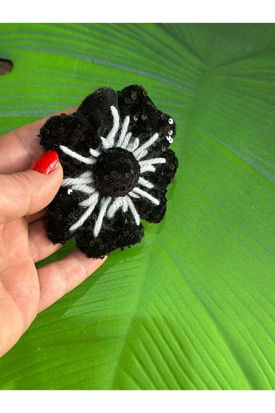Gönülden Tasarım Pul Sequined Embossed Flower Coat of Arms Sewing Apparel Accessory 10 cm Black