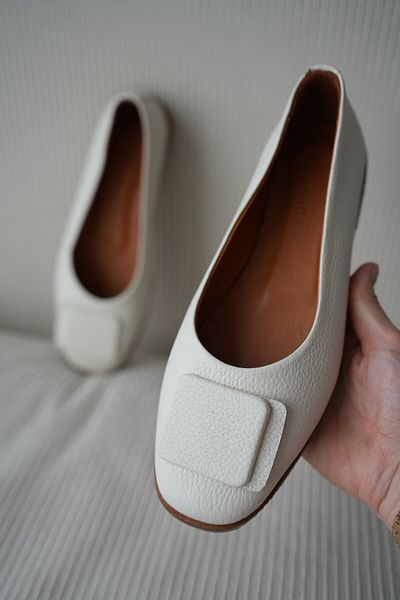 selinshoes Balerini de damă Isabella din piele naturală cu detaliu de cataramă - ECRU