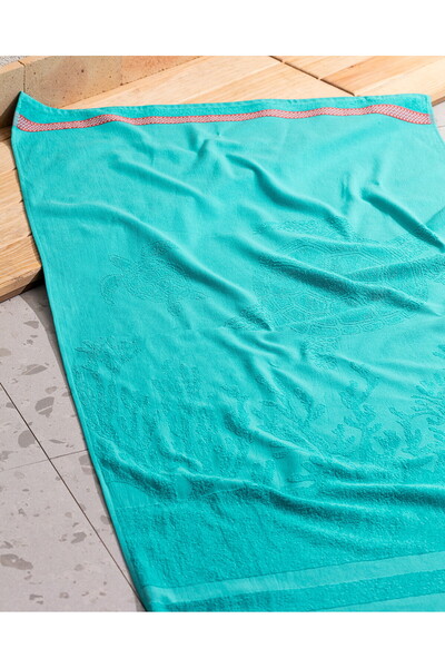 Madame Coco Strandtuch mit Schildkrötenmotiv