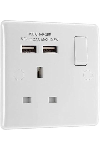 BG British General British General Switched Socket 2.1 Output, White 821u2