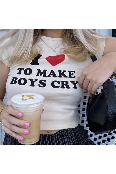 Trendiz Οι γυναίκες λατρεύουν να κάνουν τα αγόρια Cry Crop White
