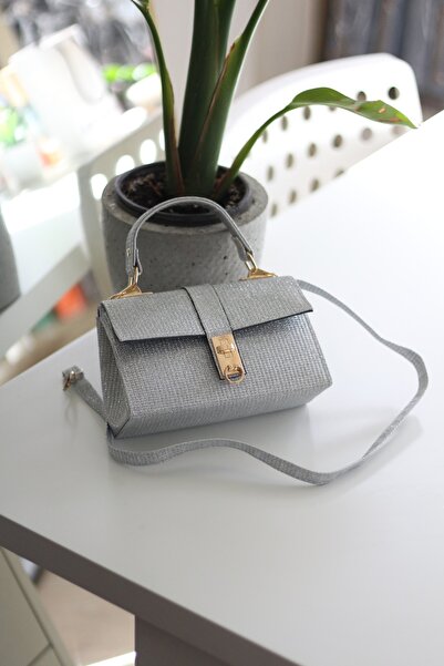 Moom Bag Women's Silver Silvery Buckle Detailed Chain Hand Shoulder Bag