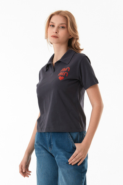Fulla Moda Μπλουζάκι με γιακά πόλο με στάμπα Min Min