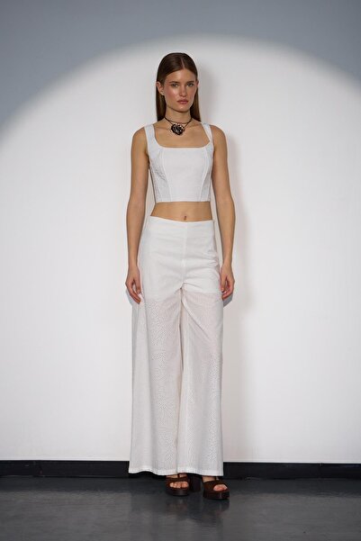 NOK İSTANBUL Blooming Grace Straight Cut Pantolon Beyaz
