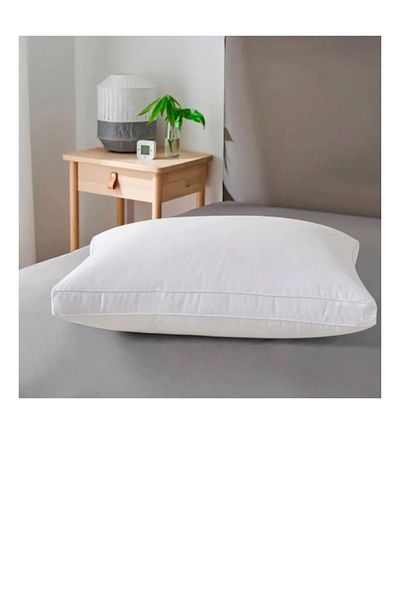 Gerenic Feather-like hotel pillow provides you with extreme softness, size 75 x 50 cm - white