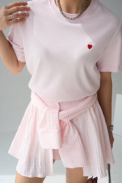 LOOSH Γυναικείο ροζ μπλουζάκι με λαιμόκοψη με λεπτομέρεια κέντημα καρδιάς