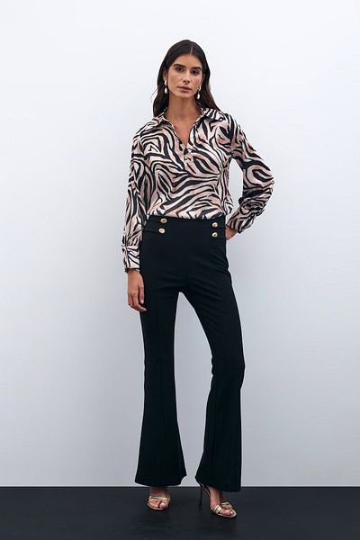 Sateen Черна шарена блуза с яка на риза