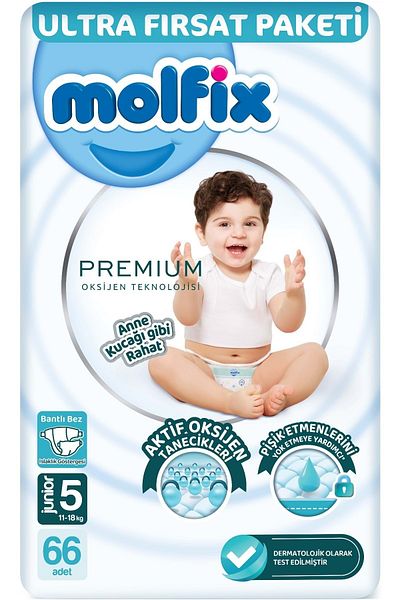 Molfix Premium Baby Diaper 11-18kg Junior with 132 Pieces and 3 Wet Wipes