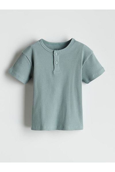 LC Waikiki Crew Neck Baby Boy T-Shirt and Shorts 2-Piece